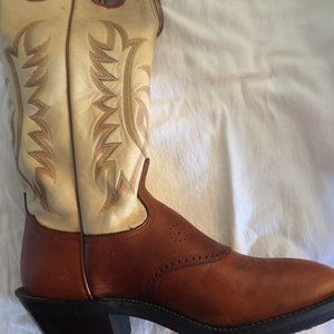 Beastmaster Rodeo Pro Rodeo Gear boots size 10.5 E  Like new excellent condition